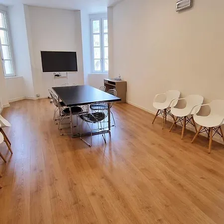 Charming Studios In Trieste 的里雅斯特